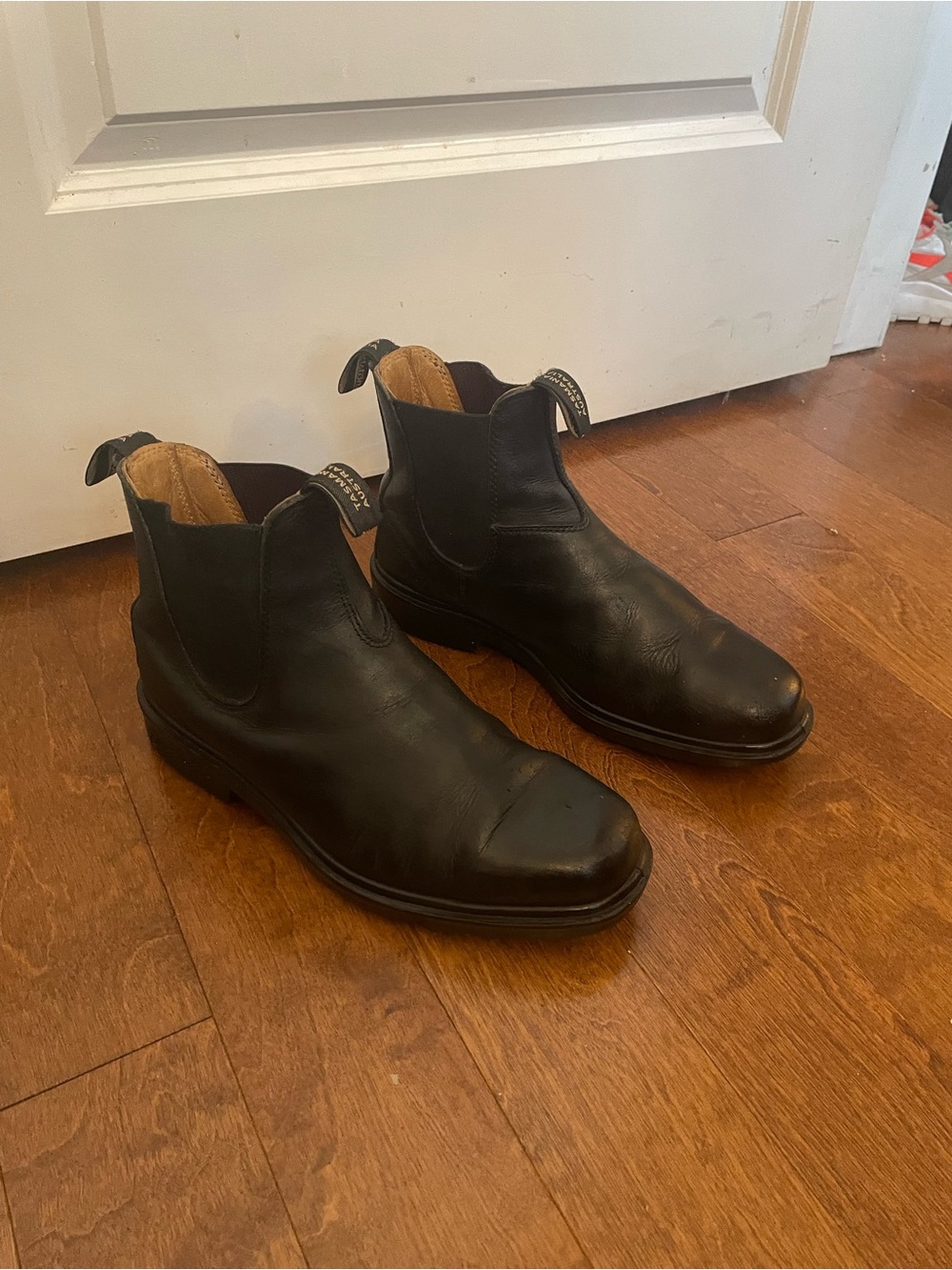 Blundstone Black Leather Chelsea Work Boots